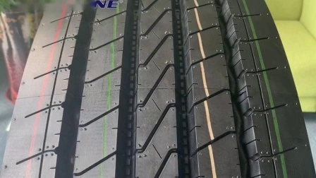 Aufine Ael2 315/80r22.5 高性能タイヤは、より長い走行距離を実現します。